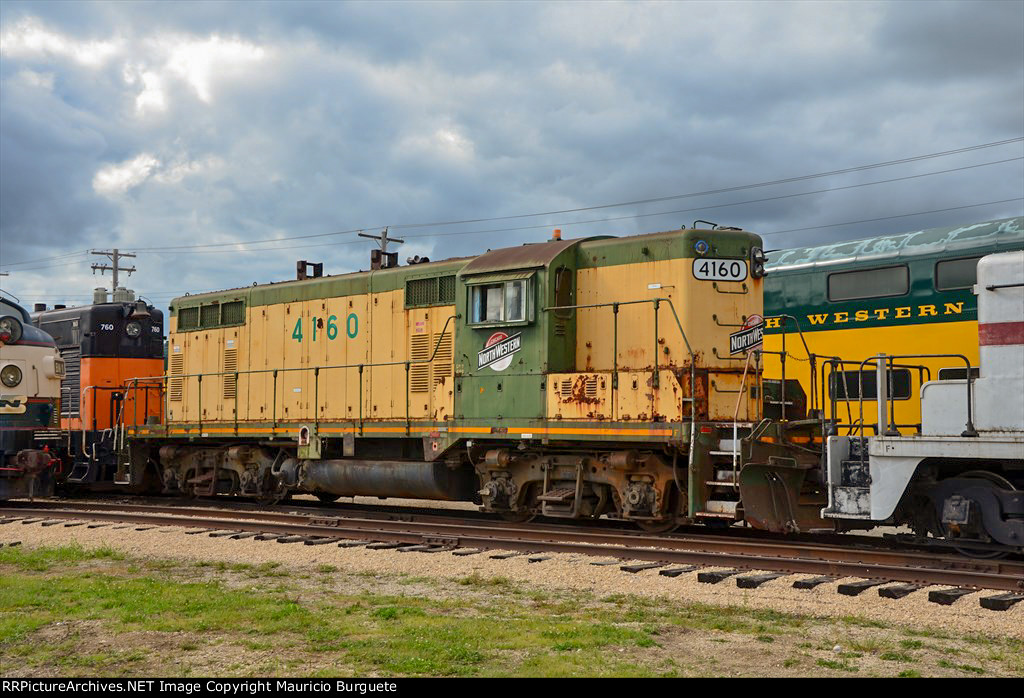 Chicago & North Western GP-7R